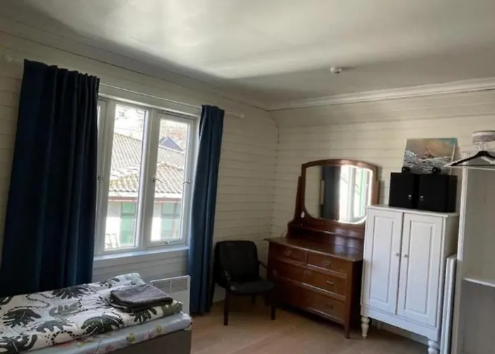 The Green House - In The Centre Of Apartment *